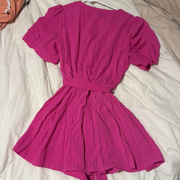 Hot pink Romper - Picture 4 of 4